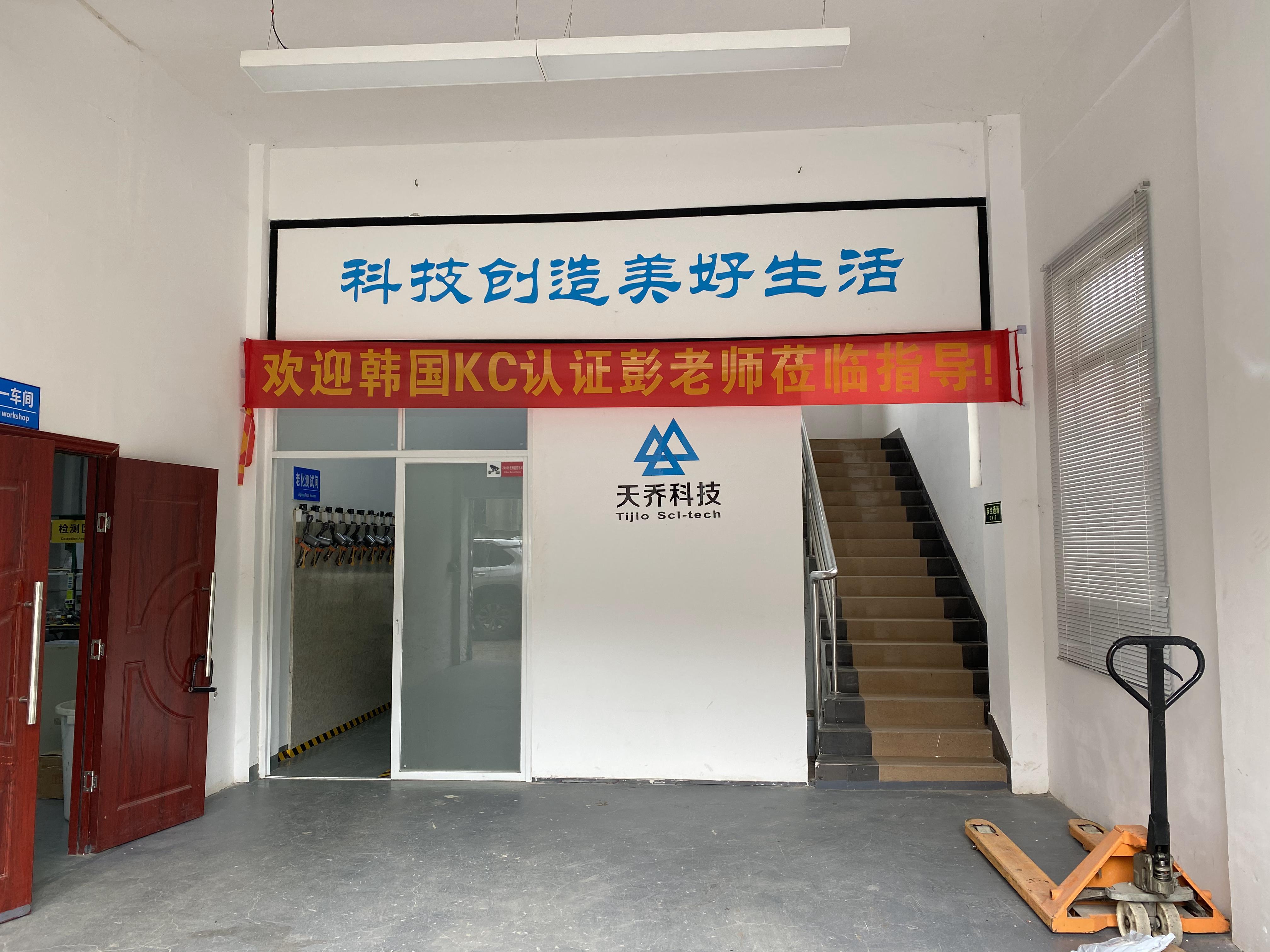 68351a0b54ced.jpg