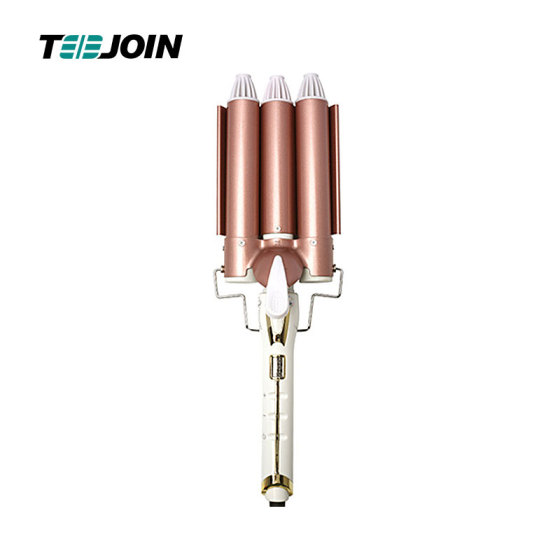 Misunderstanding Of Using Hair Curling Iron