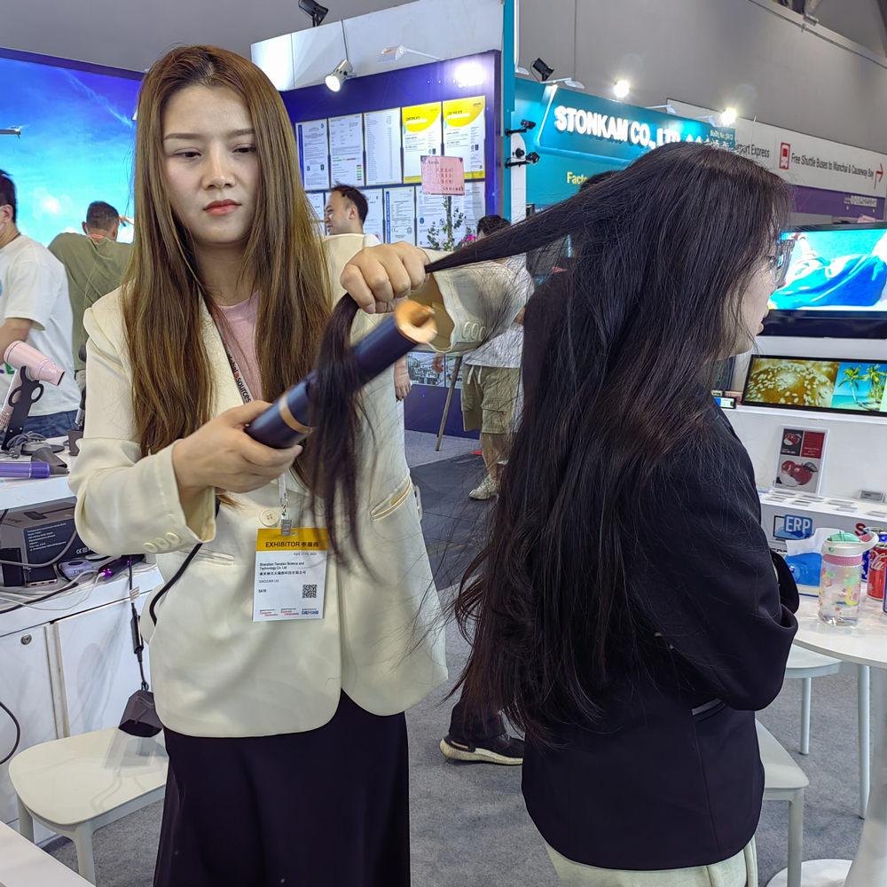 R&D team / engineering testing / laboratory environment.jpg