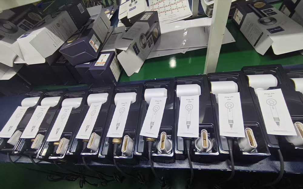  Teejoin R&D and customer service team working on custom hair dryer designs..jpg